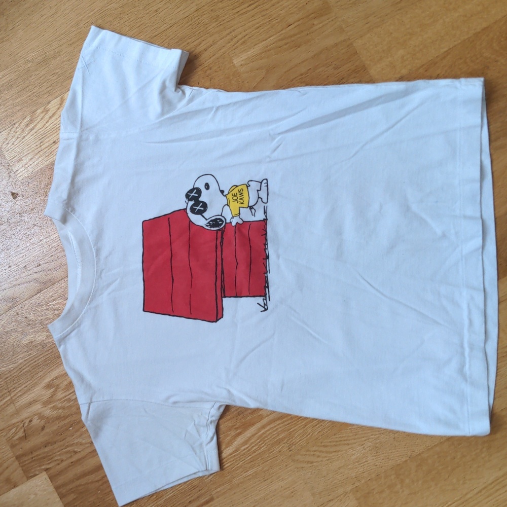 Peanuts x Uniqlo cotton snoopy tee, size XS